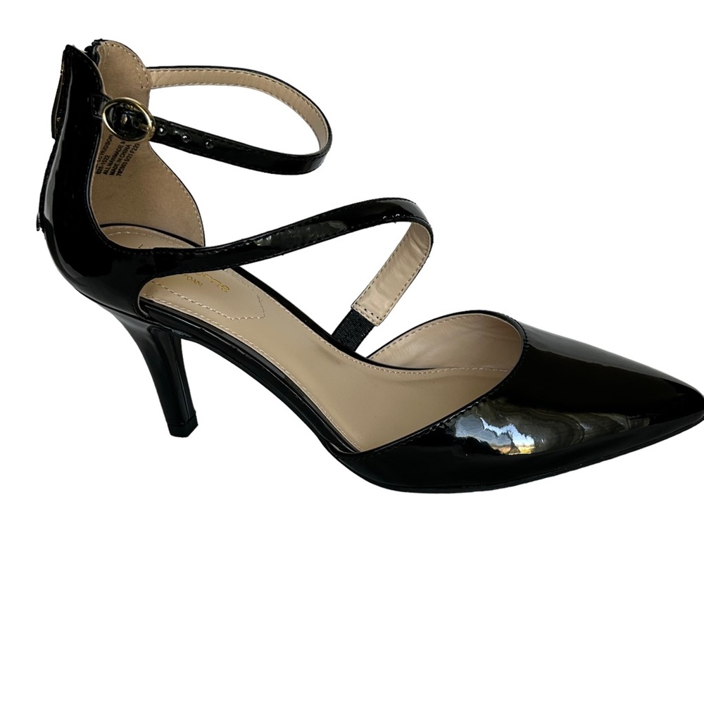 NEW WITH TAG LIZ CLAIBORNE LC HIDSON SHINY BLACK HEELS SIZE 7-1/2 MWMORY FOAM